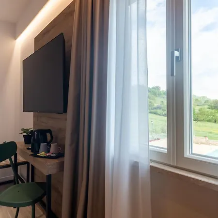 Evo Hotel 3*